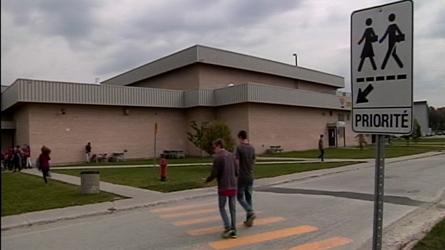 Taxe scolaire - Une hausse de 5,5% à prévoir à Sherbrooke tvanouvelles.ca/lcn/infos/regi…