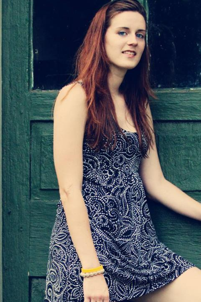 MullenAlexandra's tweet photo. Graduation picture #soyoung #Highschool #grad2011 http://t.co/b84MvLJIVh