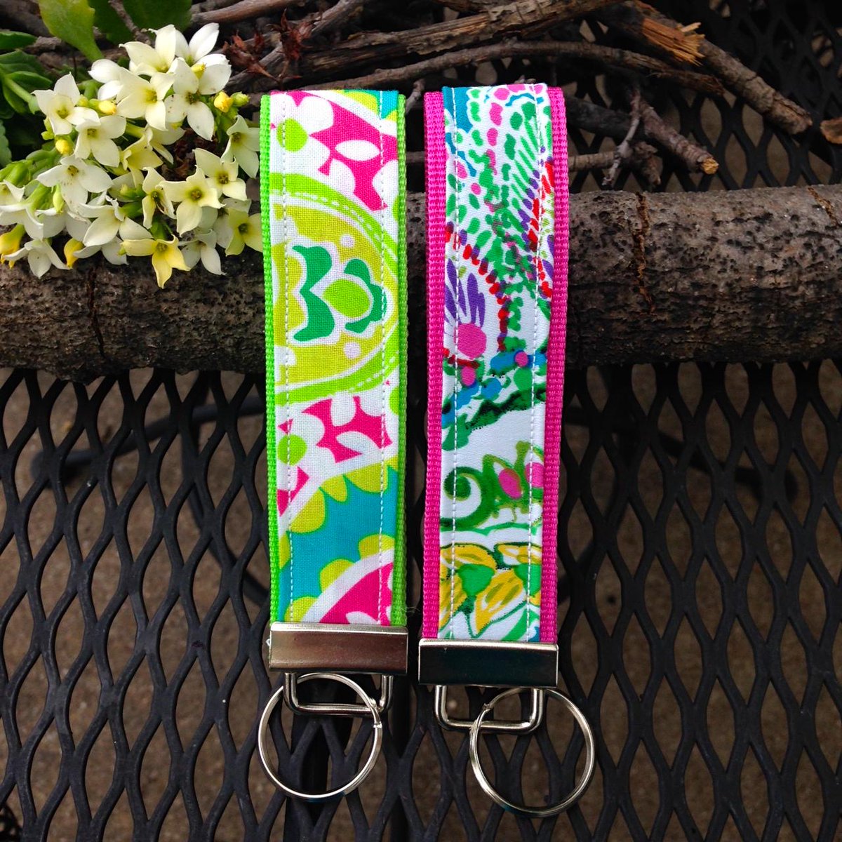 Ruby_Station's tweet image. Check out our new, bright summer wristlet patterns! Use code RUBY10 to get 10% off your order until July 4th!