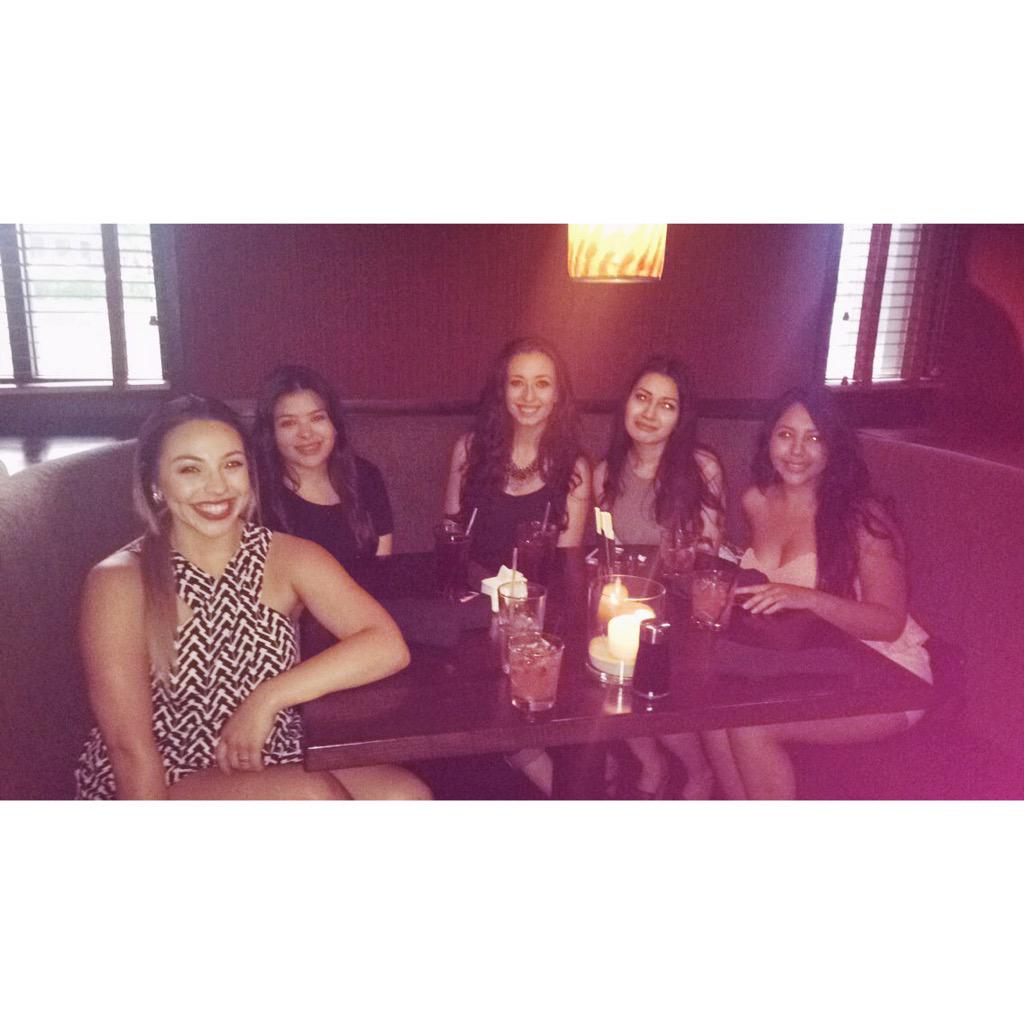 SarMarissa's tweet photo. My girlsππ₯ #theyarefire http://t.co/n8TOpivD4W