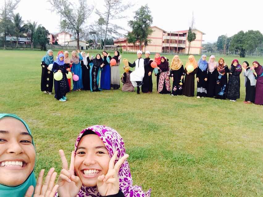 zulaikhadbh_'s tweet photo. Muka Bakal Dapat 10A+ SPM. #5P1 http://t.co/P1FV2Tfnce