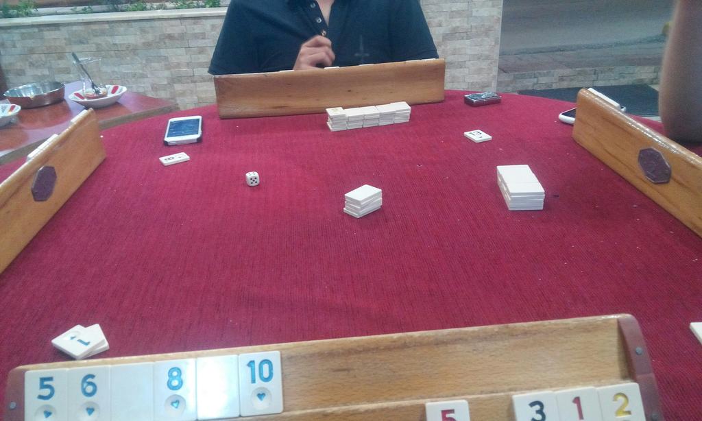 ST22GAZI's tweet photo. Okey çılgınlığı bu aralar ortalığı kasıp kavuruyor http://t.co/ThE1866KfJ
