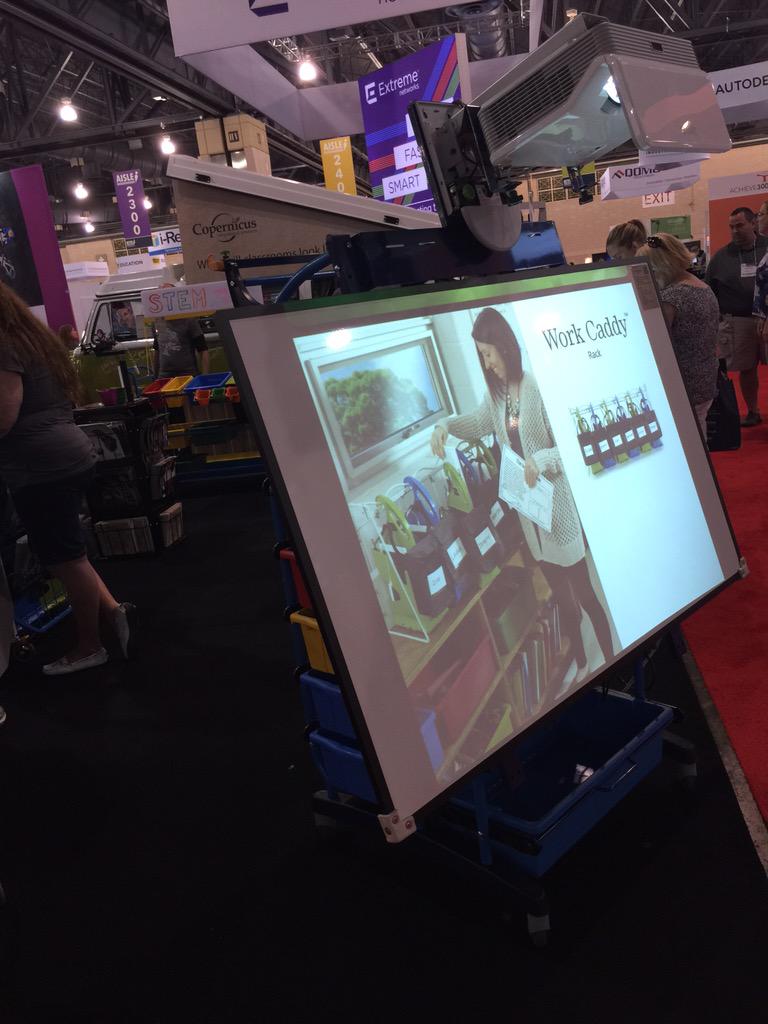 iwearthecrowns's tweet image. Imagine how this #interactiveeasel would transform preK-1, even Gr2 @copernicused #endlesspossibility #ISTE2015
