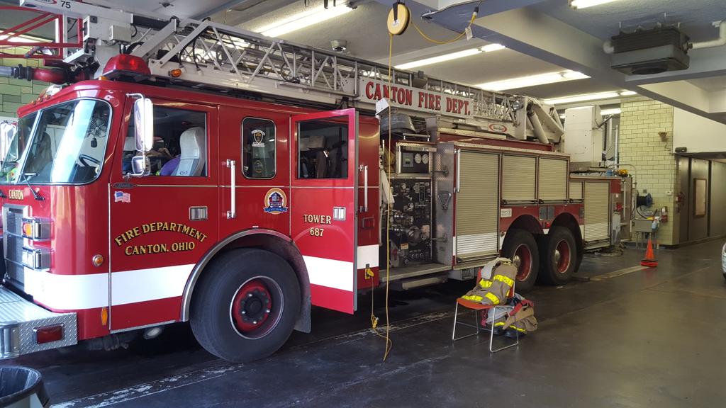ISmith42's tweet photo. First day on Truck 1. #CantonFire http://t.co/fzFkY17qNN