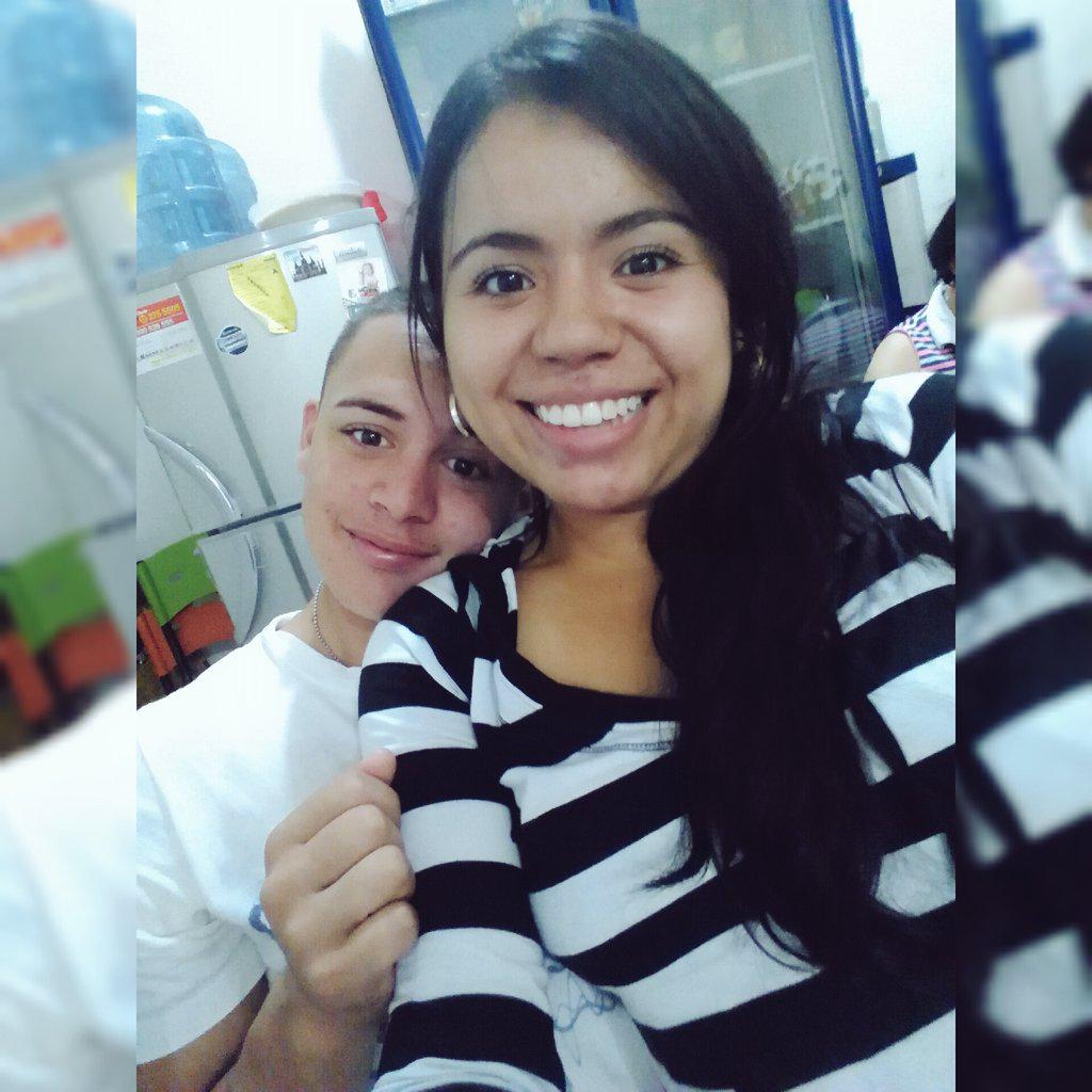 LizethApache's tweet image. Te Adoro Mi Pollito Lindo 👫💏.