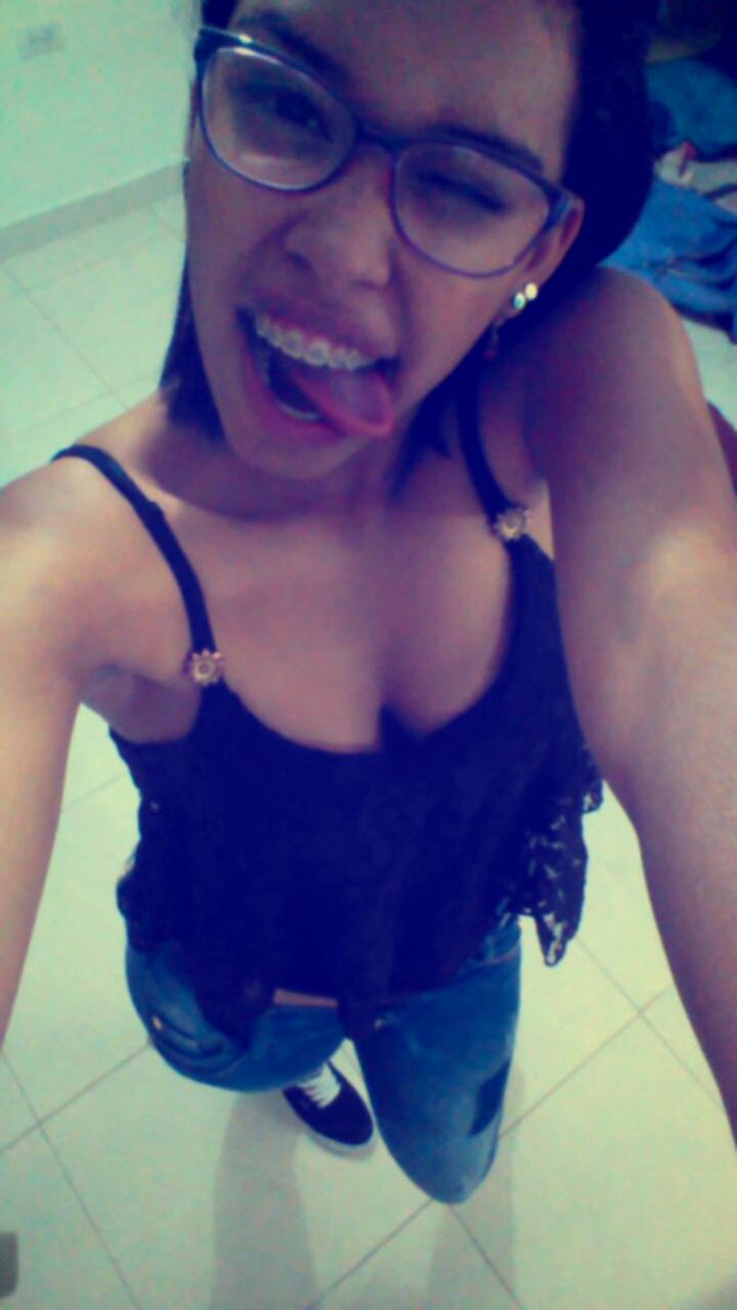 dvalenciavjo's tweet photo. Drunk in love #Enamorada http://t.co/xJFNtMviQE