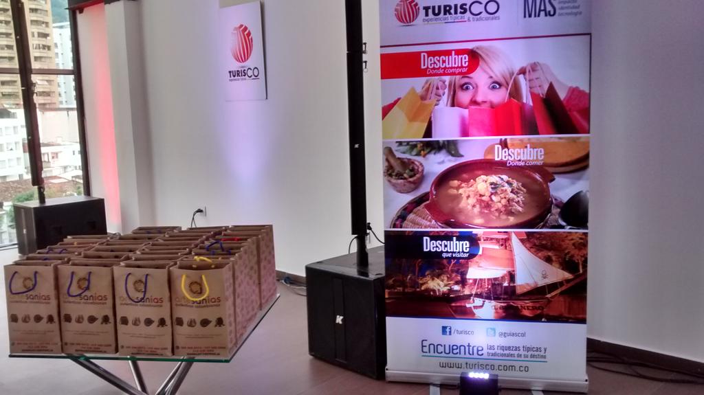 JaimeFlaker's tweet photo. Lanzamiento 3era Edición Revista TurisCO!!! @ADN_Bucaramanga @Turisco1 @JJ_Sonido @Jmanuel626 http://t.co/wMTb1peg0z