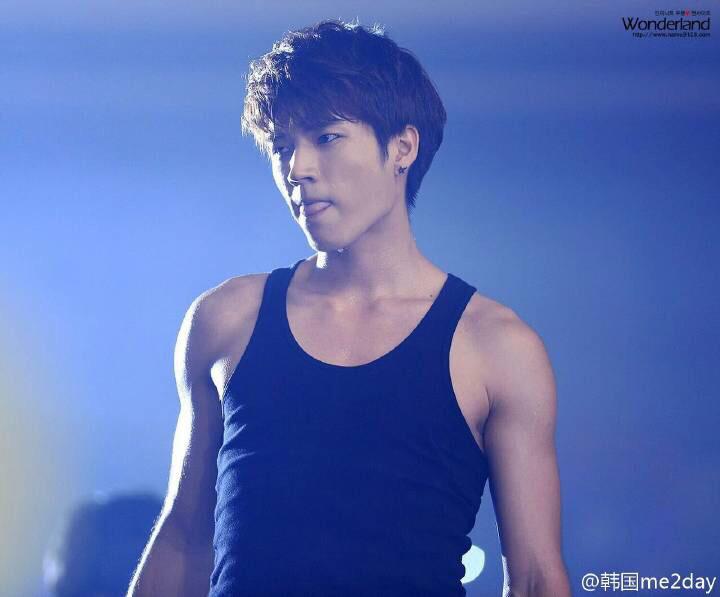 koispiritwalk's tweet photo. แผงอกของนัมอู 😻 http://t.co/BwBdMqKvTh
