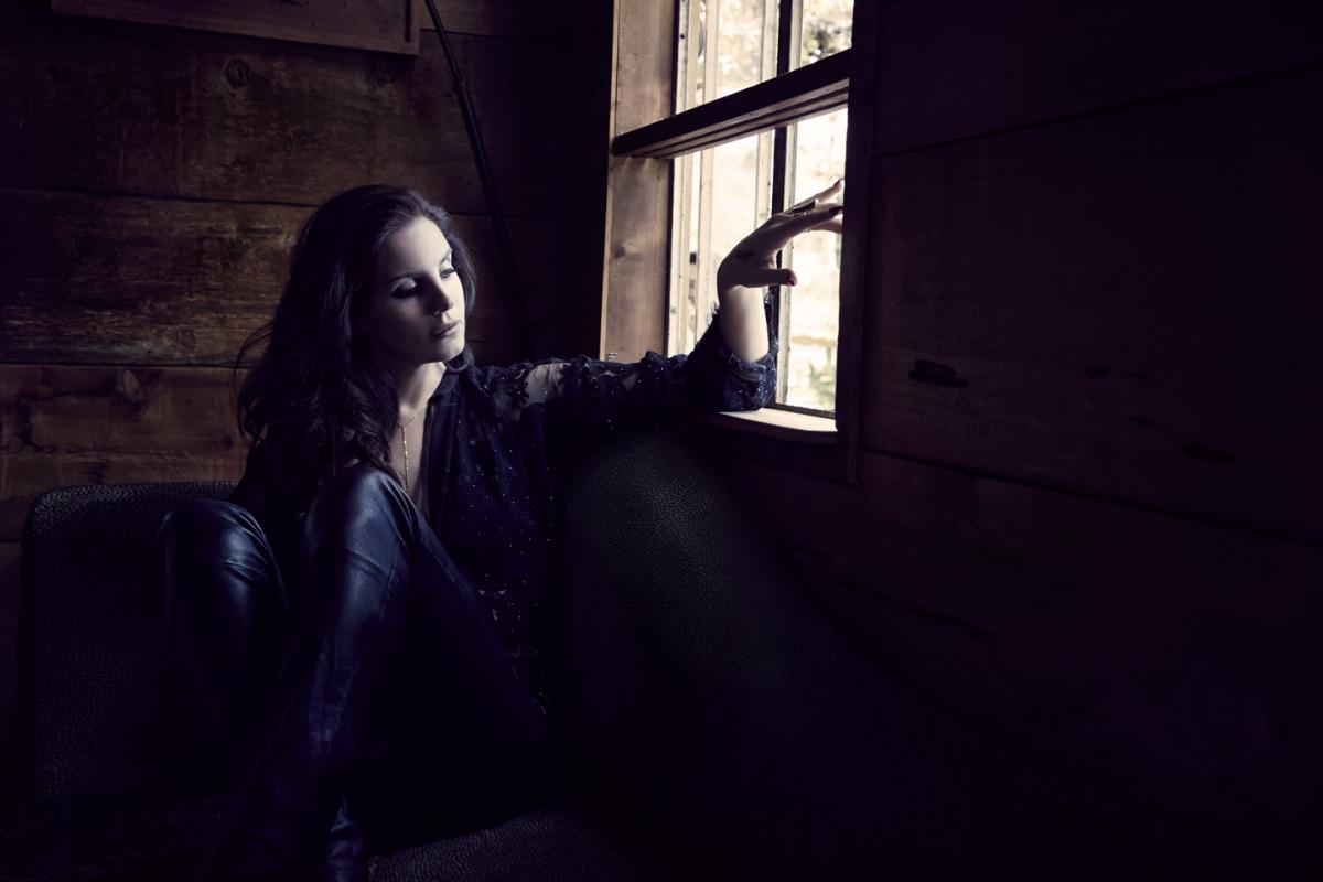 TropicoEchelon's tweet photo. Queen forever #HappyBirthdayLanaDelRey http://t.co/OCtZp1qM8t