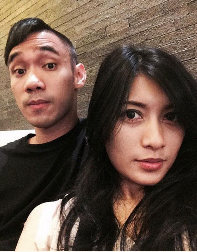 mdk.to/0Ahg-lil Fathania, Model Super Cantik Pacar Kesayangan Ikmal Tobing