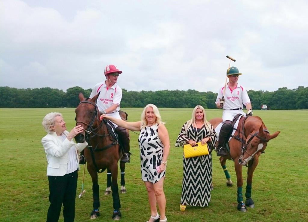 MareemilesCHELS's tweet photo. #cheshire #polo @CrambMark #fabday http://t.co/6beCNo0TQq