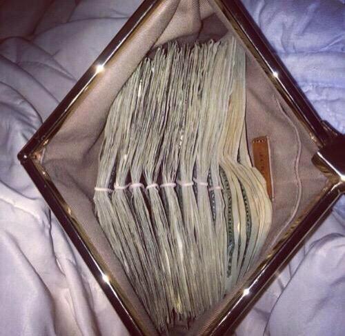 RichFamilyGoals's tweet photo. I wish that I would open up my wallet and see this😉 http://t.co/K7wEynwWsX