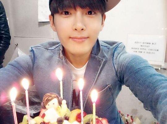 HAPPY BIRTHDAY KIM RYEOWOOK^^  