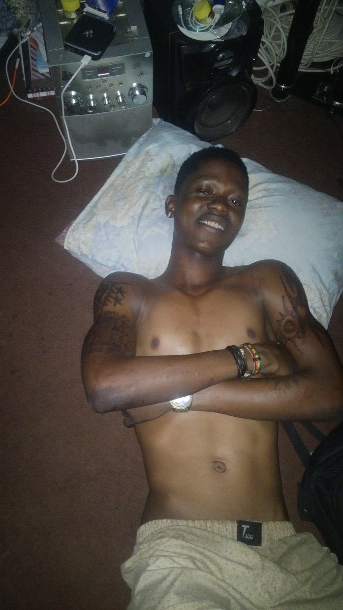 WhizzScort tweet picture