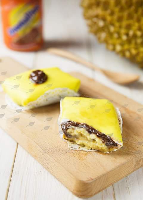 Ada yg Baru niiiih. Pancake durian ovomaltine😋😋 yuk Di order😀😀 <a href="/agusta2108/">Connie</a> <a href="/_indahkirana_/">indah kirana</a>
