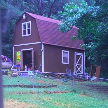 MSGeocaching's tweet photo. First look at the new #GeoLair. 2 story, 500 sq ft shop. Will be finished in a couple ws. Pics to come. #geocaching http://t.co/tCIzi7vpOo