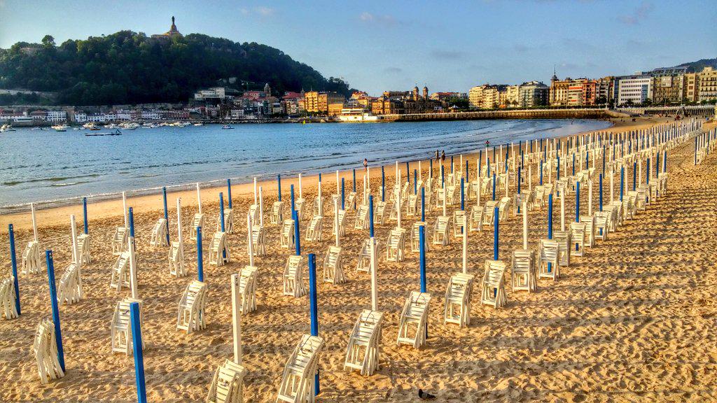 donosti_city's tweet photo. Hoy. 18.38. Llega el verano....firrrrrrmes !!. ARR !! http://t.co/LoRuucAeVI