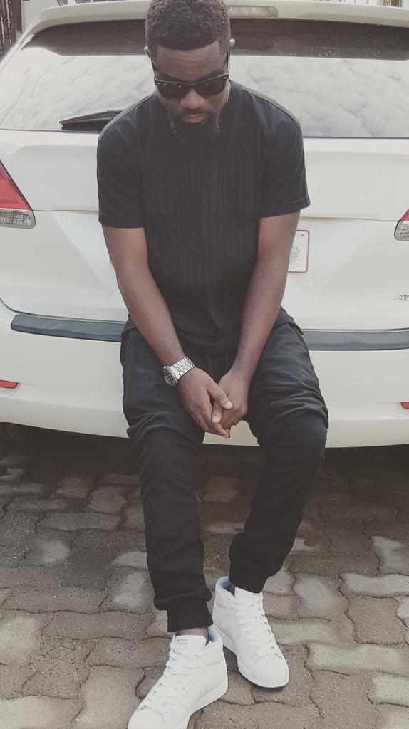 sarkodie's tweet photo. Happy Sunday ... early start!! No church today 🙈 but please pray for me ☺ http://t.co/YMII3RAjd2