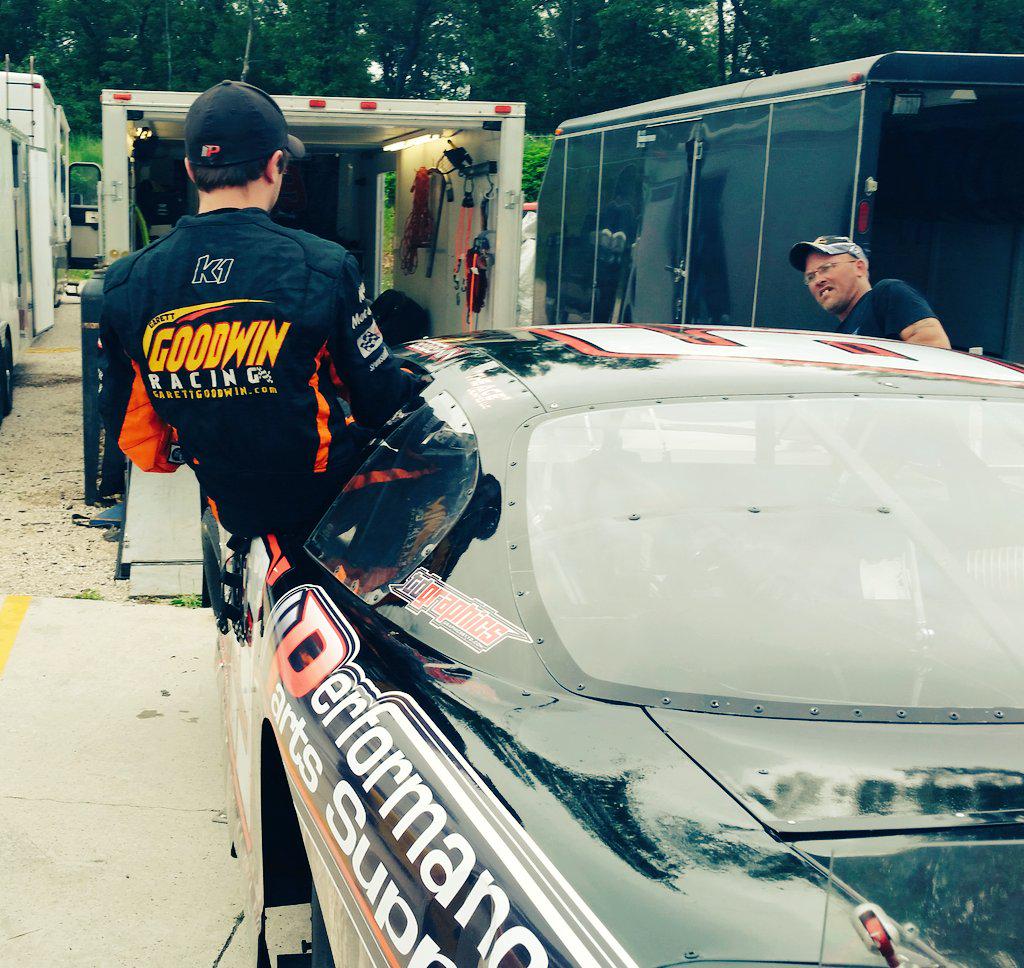 GarettGoodwin's tweet photo. It felt good to get back in the suit and strap back into that car. #escapefromtheworld #mygetaway http://t.co/I87C1szHPn