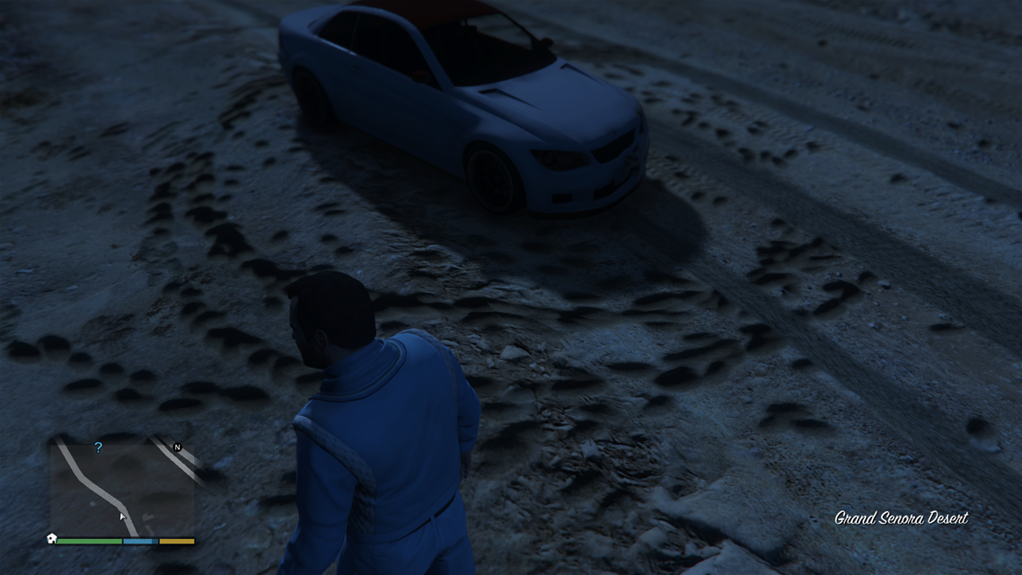 Gargudon's tweet photo. So many footsteps after running 5 miles in the desert... #GTAV #EpsilonProgram #KIFFLOM. http://t.co/sSeAFfy3Kk