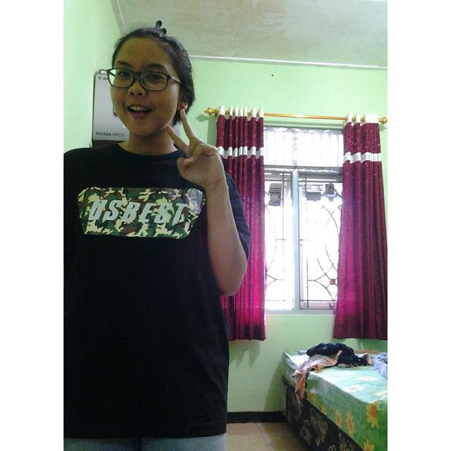 Terima kasih Mita Pramesti :D sudah memakai tshirt USBEST, makin keren (y) #localbrand #brandsemarang #brandindonesia