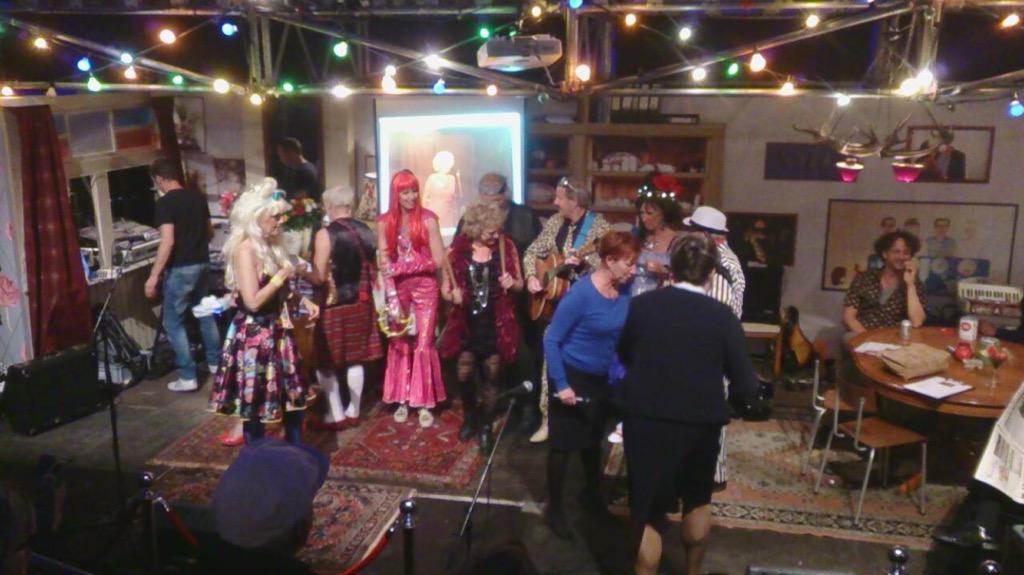 Was gezellig bij #lucaloes #loesparade vrijdgag