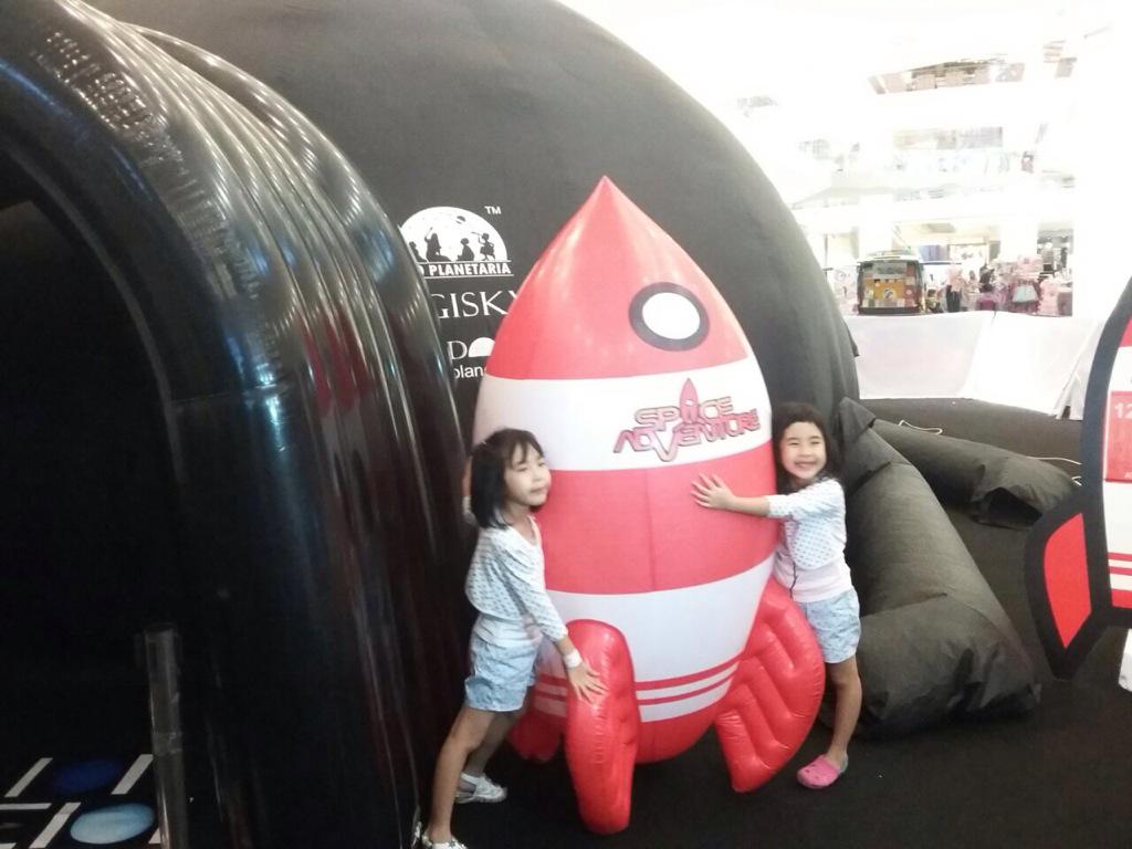 space_INA's tweet image. 