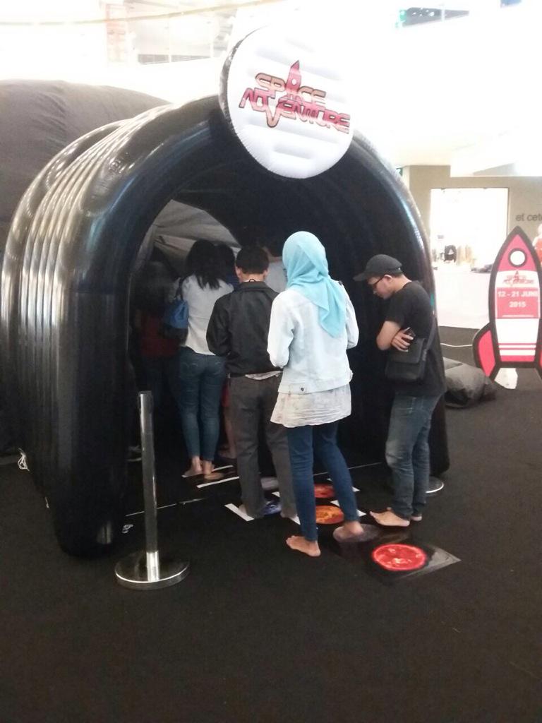 space_INA's tweet image. 