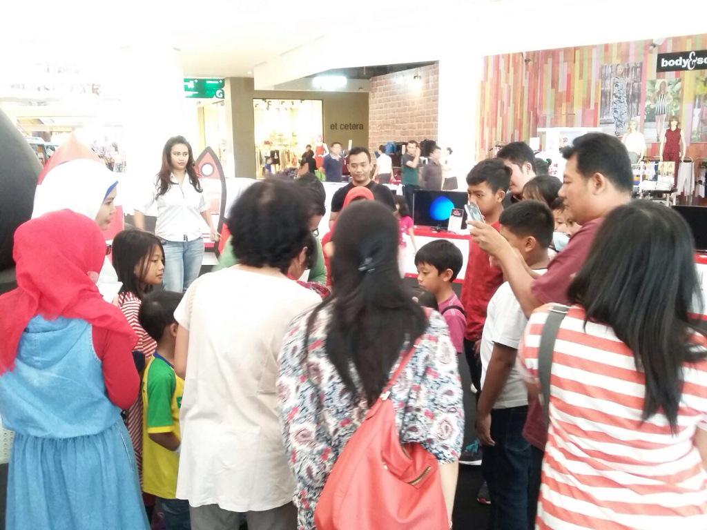 space_INA's tweet image. 