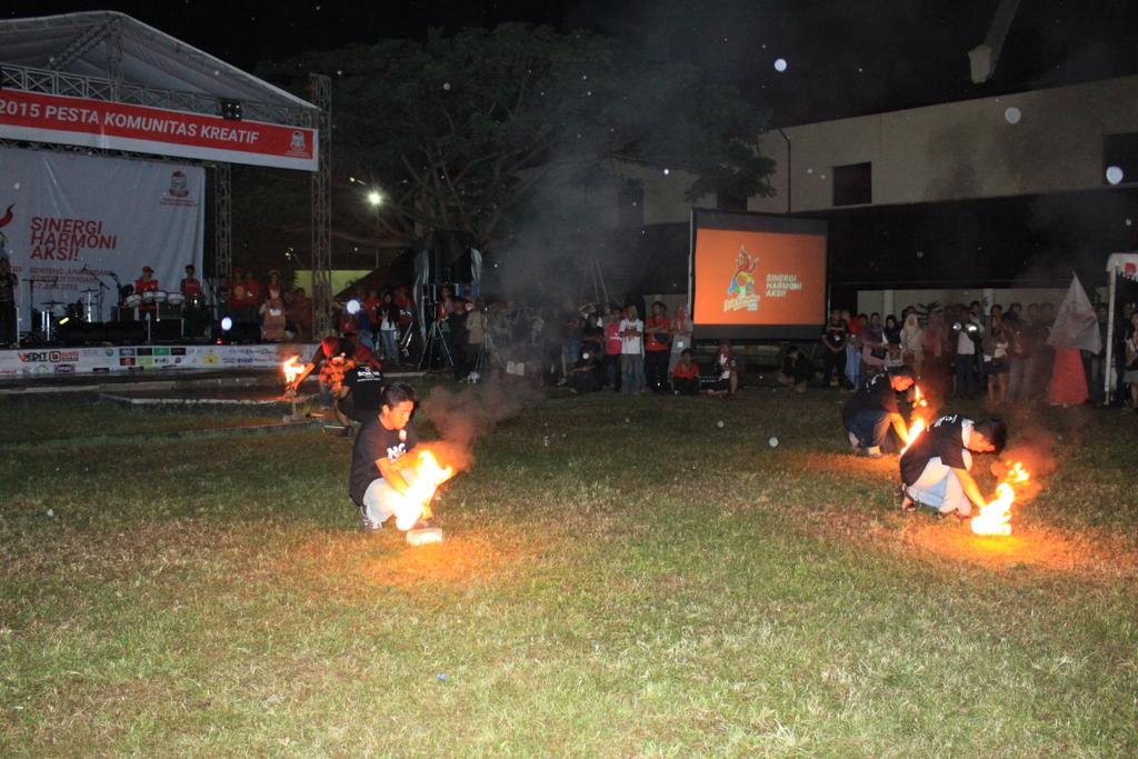 IncReg's tweet photo. Indonesian nuchaku club http://t.co/igQ9bPlVev