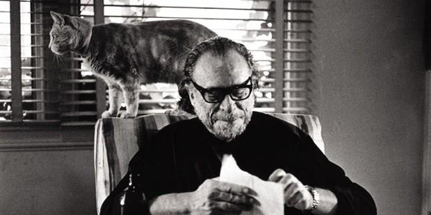 iyitweet's tweet photo. "Yılların bana öğrettiği şeylerden biri de bu oldu: Mutluluğu yakalamışsan, sorgulama." 

/Bukowski/ http://t.co/3Z6xAiHiDA
