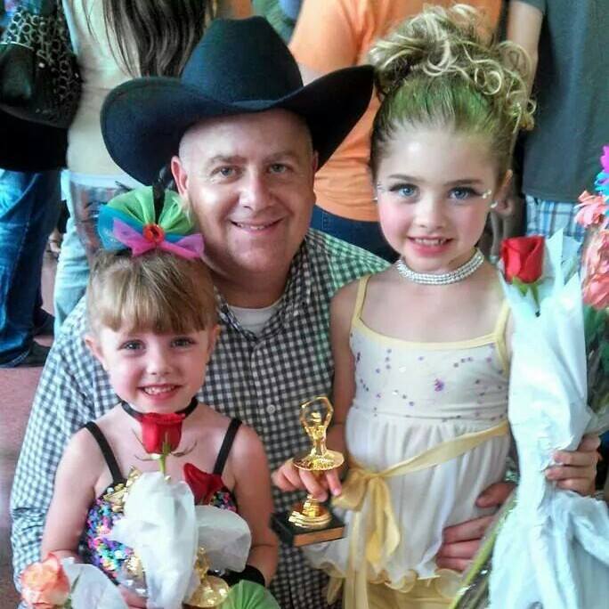 CaseyVanWinkle's tweet photo. #FCM Happy Father's Day to all the great Dads out there! We have 3 right here in our FCM office! 

... http://t.co/QYGhvSBaI3