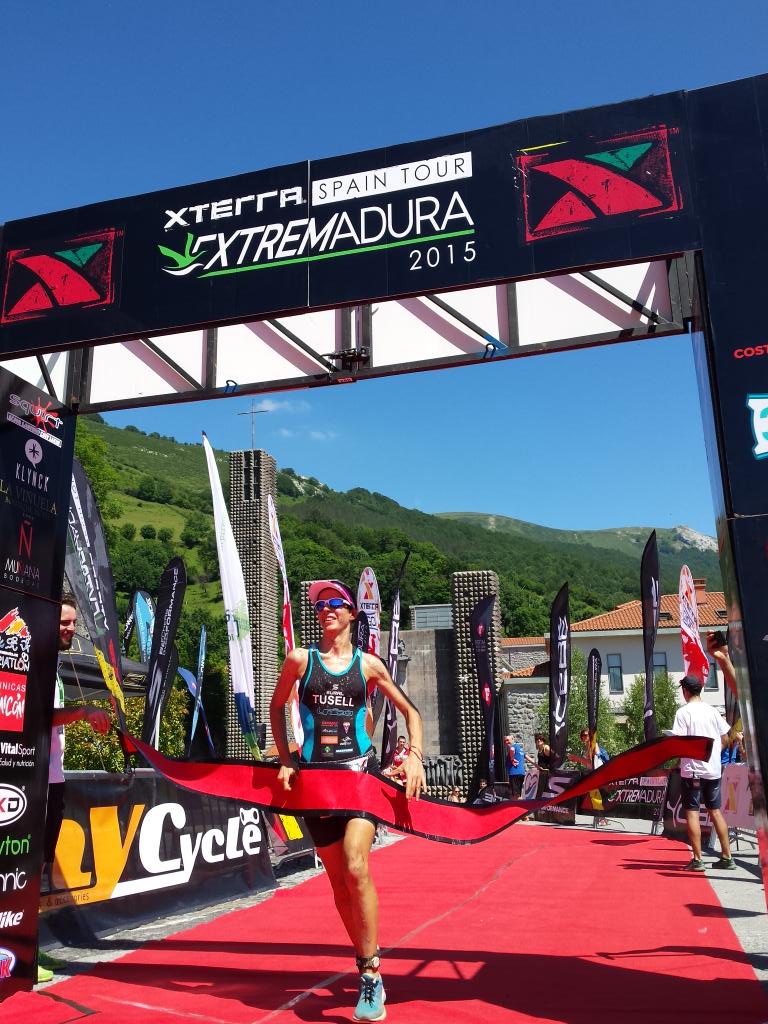 cdfortunake's tweet photo. Merçe Tuseill lehenengo emakumea pro kategorian. Primera mujer en categoría pro. #XTerraBasqueCountry http://t.co/BQ7MLQYr9h