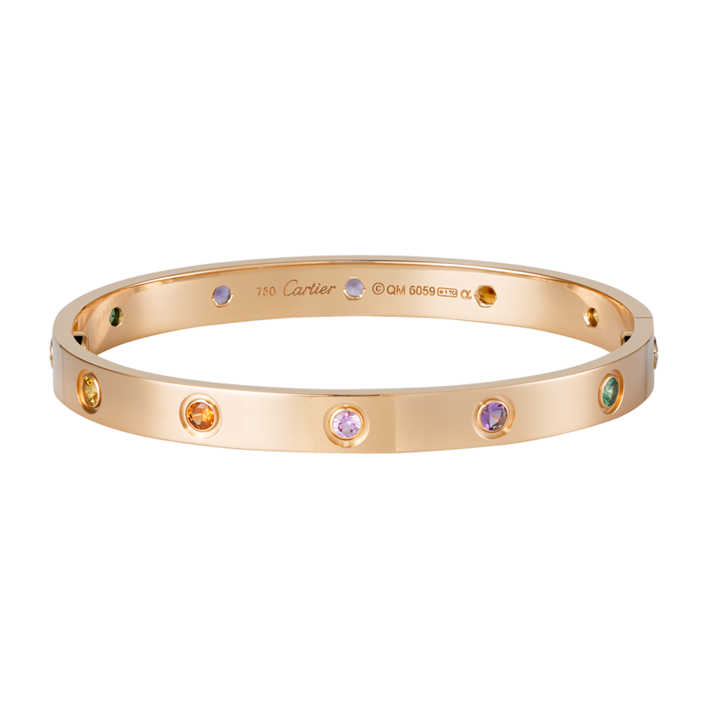 KimKardashian6's tweet photo. So did you guess about which brand I was talking about ? It's about CARTIER https://t.co/FVna8kRI7e http://t.co/Y9hW2zMy9J