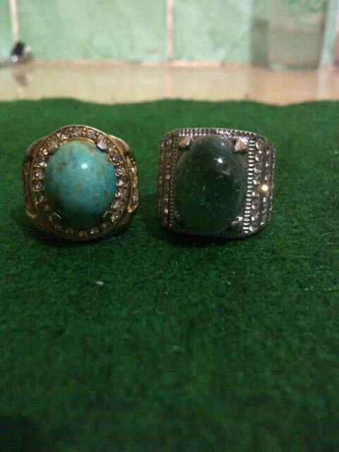 rezza_aaa's tweet photo. Buat ngelamar si anu... :D http://t.co/pRgRvMf5rj