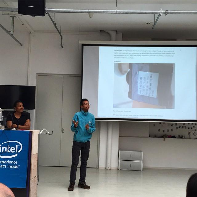 jbenno's tweet photo. "Just a Dash" a smarwatch dashboard for info overburdened managers #wdh15 http://t.co/t4gU4DBNy2