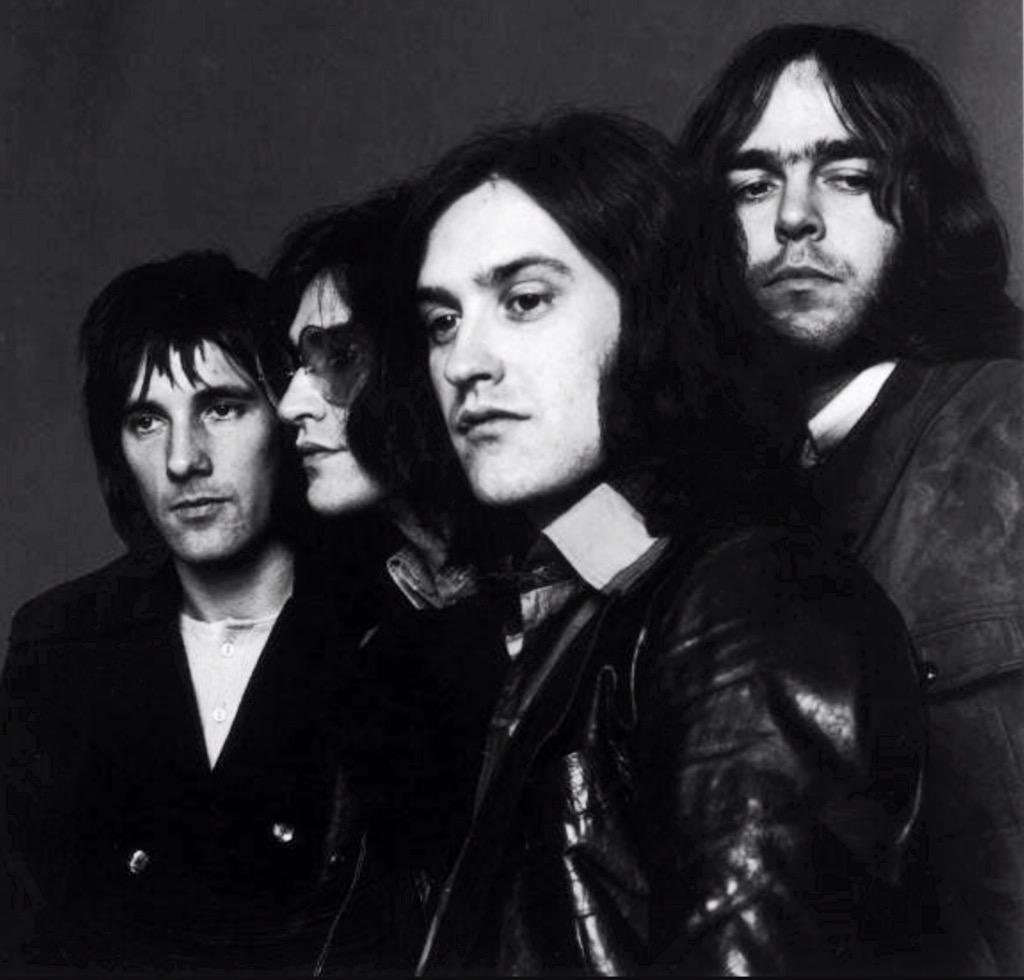 06/21/1944 Happy Birthday, Ray Davies, founding member, singer,
songwriter, guitar and frontman of The Kinks 