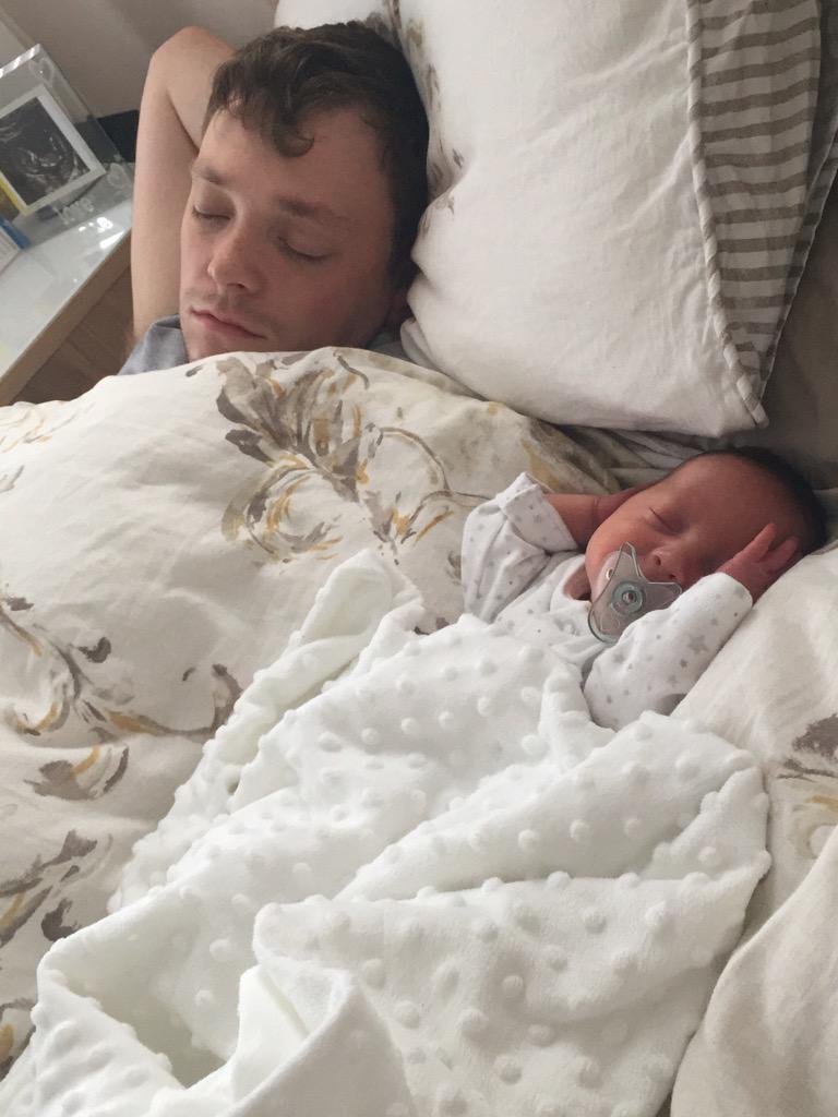 TashaRussell28's tweet photo. Happy 1st Father's Day to my amazing other half. Your the best daddy to our gorjus son Bobby. 👶🏻💙 http://t.co/JKAGpqXq3o