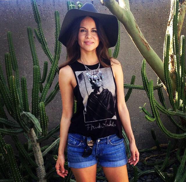 arizonamilfs's tweet photo. @hoey_zodges mom Petra 😍😍😍 http://t.co/1r4LtXmVA7
