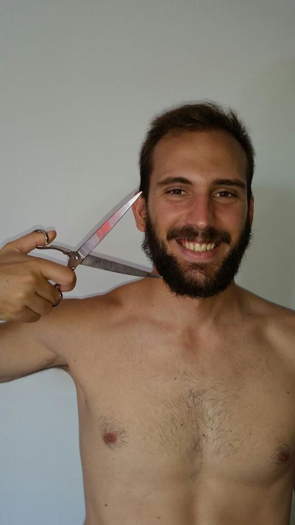 sirsensei's tweet photo. ¡Por fin! Objetivo sub40 en 10k superado... Y promesa igualmente cumplida. http://t.co/6TCoMpgT91