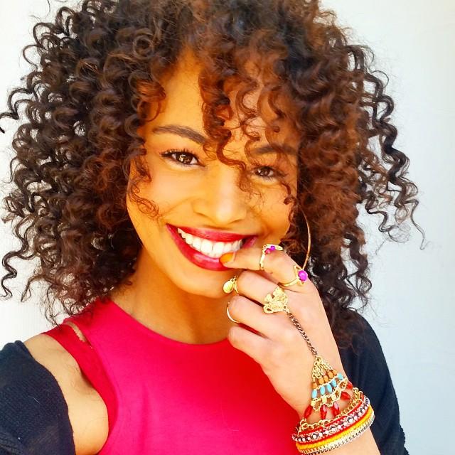 Primark's tweet photo. In other news, we also sell smile inducing jewellery 😄 Panja £4/€5. http://t.co/LCmmVC7kjP #Primark #fashion http://t.co/hZghtMUmgc
