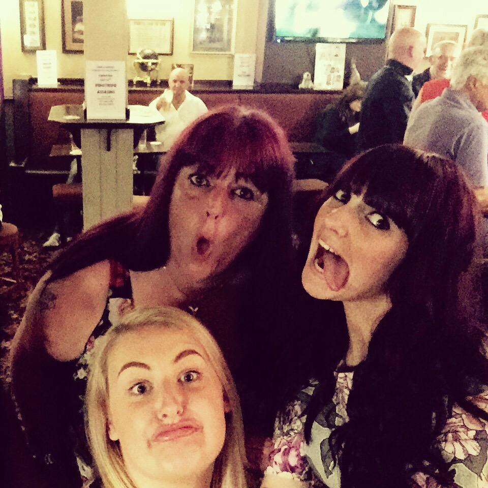 Laurenbfc's tweet photo. Family night out for grandads 70th ❤️ http://t.co/gwUTGarX7D