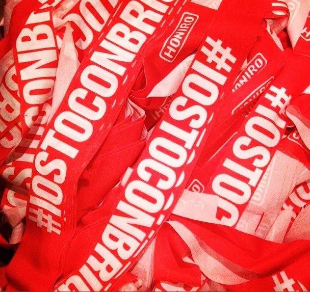 Honiro's tweet photo. Sono uscite le fascette #IoStoConBriga, acquistale su http://t.co/oRAfEcyoct http://t.co/zVkyHFBPcP