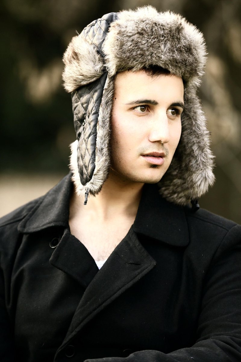 robin_leask's tweet photo. Thanks @ShaneNagel for the amazing photos! #RobinLeask  #Winter #Photoshoot http://t.co/RTRAdWmfAf