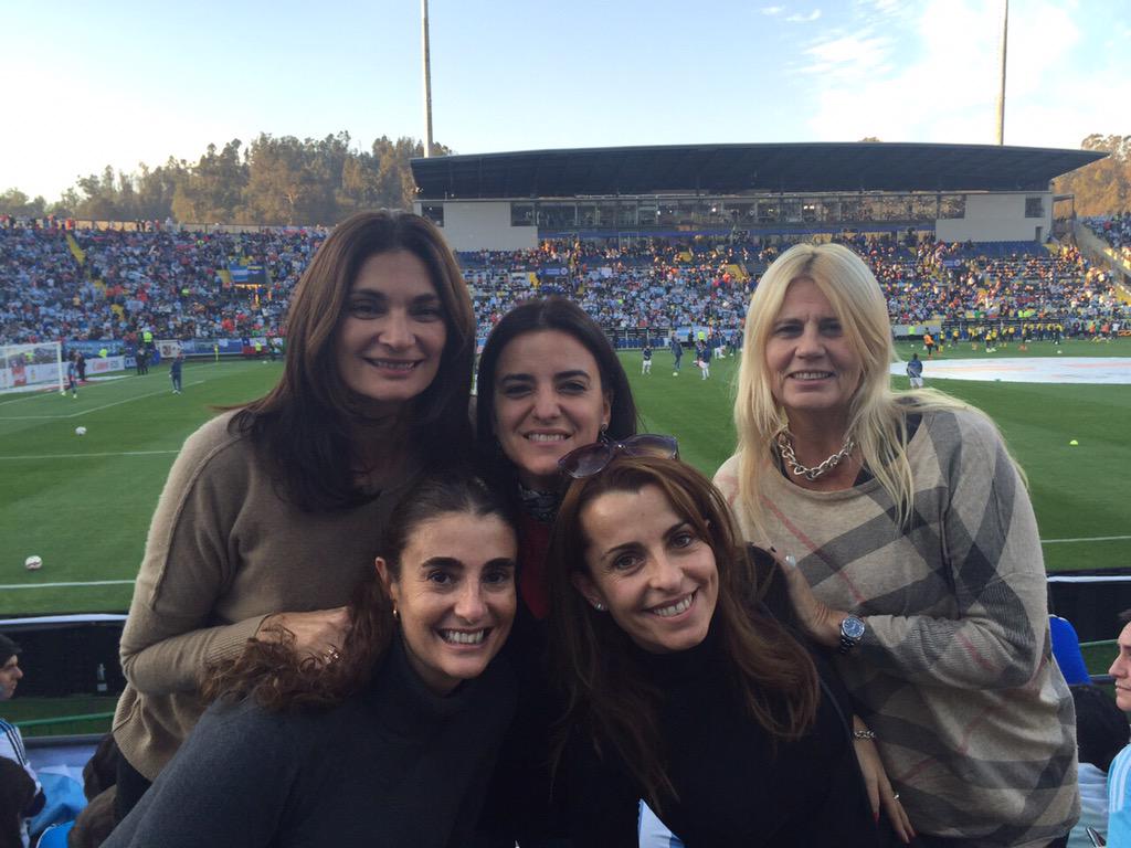 "<a href="/Marianaarias/">Mariana Arias</a>: #CopaAmericaChile2015 gracias <a href="/LAN_ARG/">LAN AIRLINES</a> <a href="/AgustinAgraz/">Agustin Agraz</a> <a href="/paulagarcia3/">Paula García</a> <a href="/gabigalaretto/">Gabi Galaretto</a> " ! MUCHAS GRACIAS✈✈