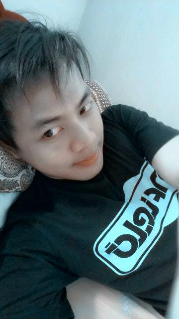 TheoIndien's tweet photo. Taludity City : selfie dulu http://t.co/SoCvrNdpUS
