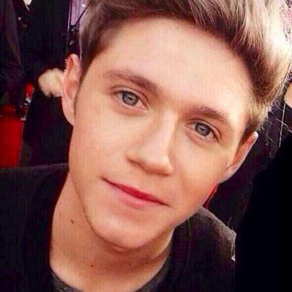 ataru_hachi's tweet photo. Niall の誕生日までに913RTいきたいので皆さんRTお願いします！
#NiallgirlさんはRT
#Dirさんはスルー禁止 
#ちょっとでもいいと思ったらRT
#RTしてくれた人全員フォローする
フォローもしてくれると嬉しい😆 http://t.co/rWlvYSBePS