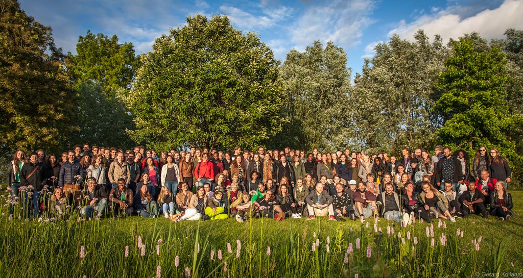 Zie hier 150 man crew van #festdbs15, op t festival is deze familie nog veel groter! Herken je jezelf/vrienden?