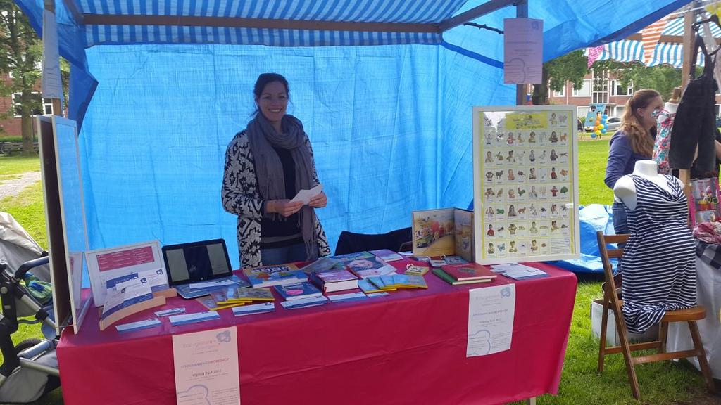 TAALvoorTAALcom's tweet photo. Insectenhotel bouwen, verhalen luisteren, zingen, dansen, eten, kraampjes bezoeken... Allemaal op @KidspirationNL. http://t.co/6XMlRKSNxh