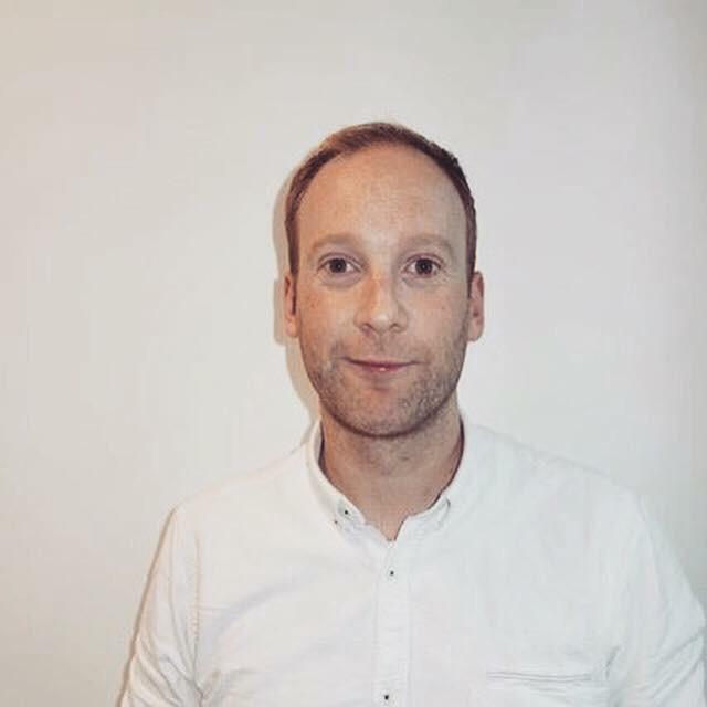 3DSDublin's tweet photo. Steve Thompson brought his idea to #3DSGravity. "Your ordinary work day, give back in a new way." #dublin #startups http://t.co/XZnsn6lA0H